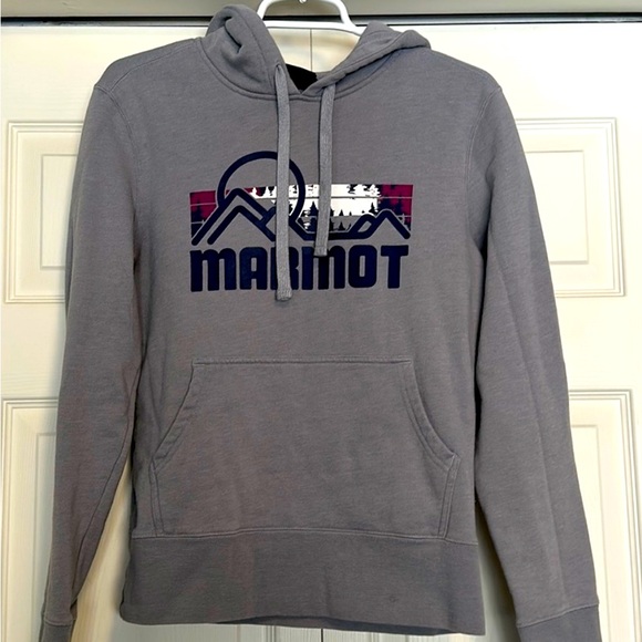 Marmot Tops - MARMOT hoodie small
